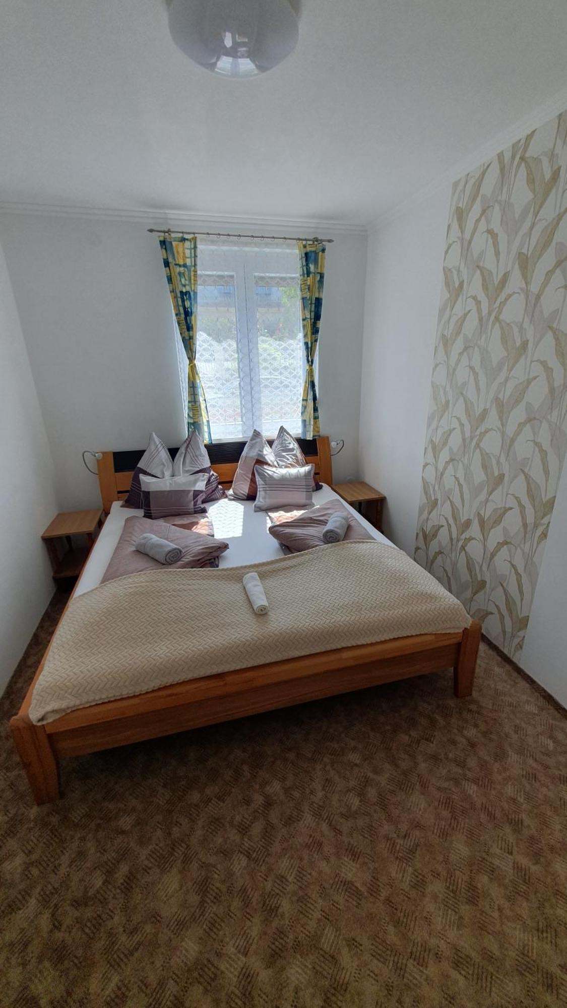 Berbe Apartman Balatonlelle Esterno foto